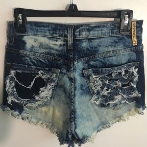Distressed high wastes shorts ~ large